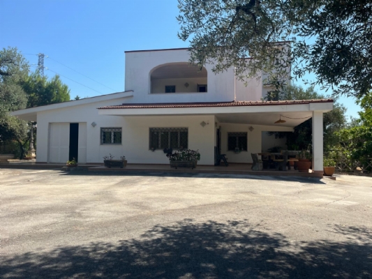 (Cod. Immobile: VE-VIL111) - Tipologia: Villa a Carovigno (Brindisi) Puglia